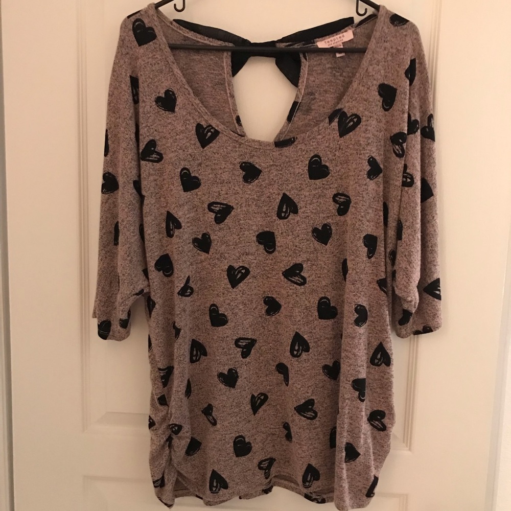 3/4 sleeve heart 💕blouse with bow back🎀